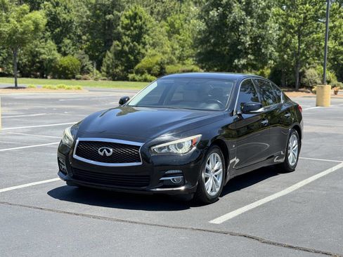 Used 2015 INFINITI Q50 Premium w/ Navigation Package AWD/4WD image 3