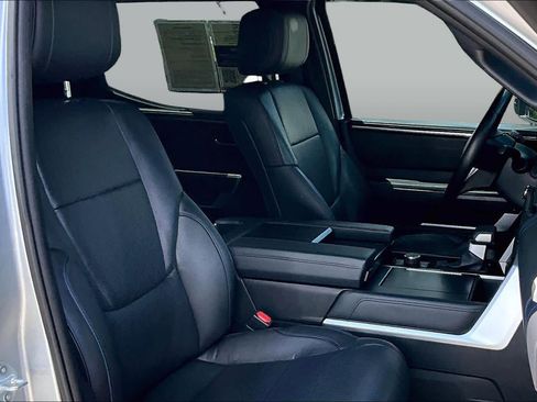 Used 2022 Toyota Tundra Platinum w/ Advanced Package RWD image 9