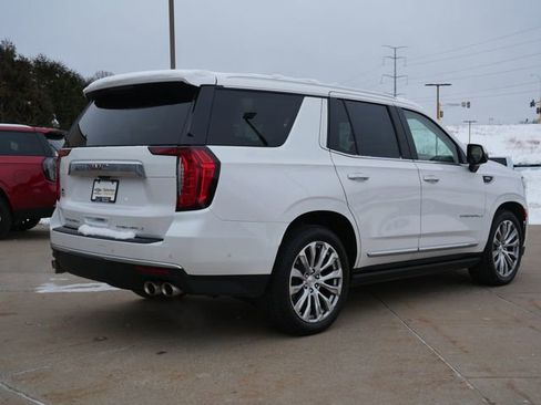 Used 2023 GMC Yukon Denali image 7