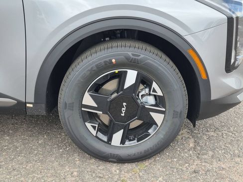 New 2026 Kia Sportage LX AWD/4WD image 17