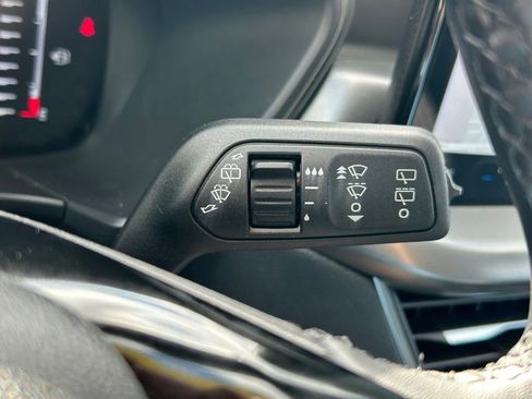 New 2023 Ford Escape SE FWD image 27