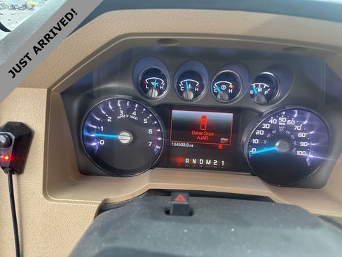 Used 2016 Ford F250 XLT w/ XLT Value Package AWD/4WD image 2