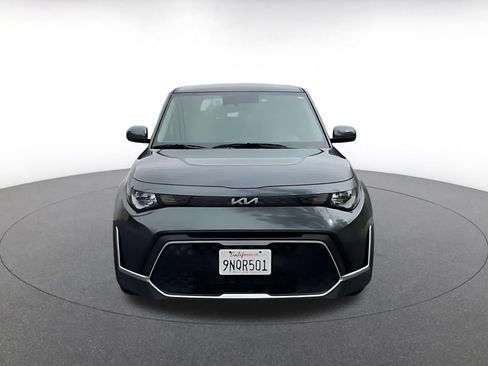 Used 2025 Kia Soul LX w/ LX Technology Package FWD image 4