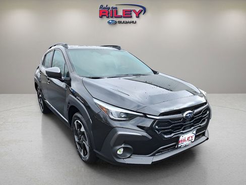 Certified 2025 Subaru Crosstrek 2.5i Limited w/ Crosstrek Mirror Package image 7