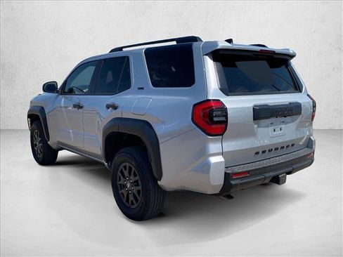 Used 2025 Toyota 4Runner SR5 AWD/4WD image 25