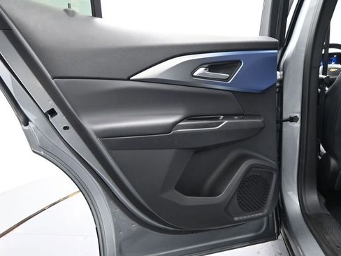 Used 2025 Chevrolet Equinox EV LT w/ Convenience Package image 18