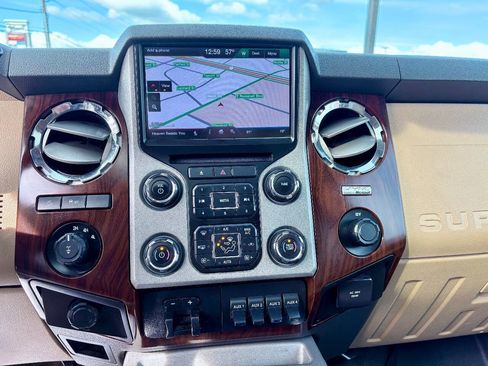 Used 2013 Ford F250 Lariat w/ Lariat Ultimate Pkg image 14