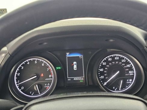 Used 2024 Toyota Camry SE image 23
