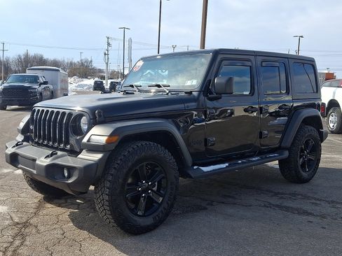 Used 2022 Jeep Wrangler Unlimited Sport image 4