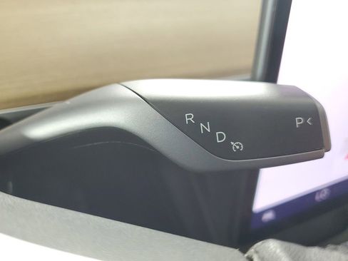 Used 2024 Tesla Model Y Long Range image 18