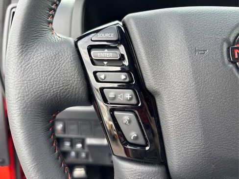 Certified 2025 Nissan Frontier PRO-4X AWD/4WD image 26