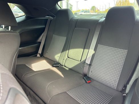 Certified 2023 Dodge Challenger GT image 9