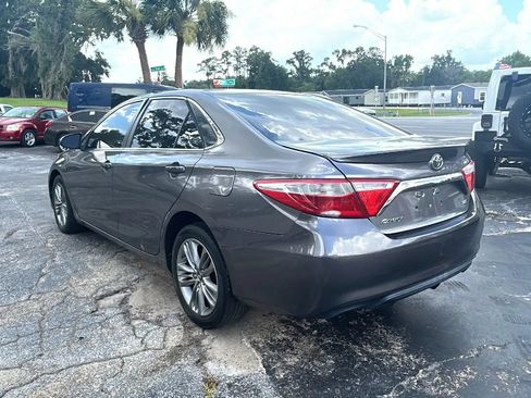 Used 2016 Toyota Camry SE FWD image 4
