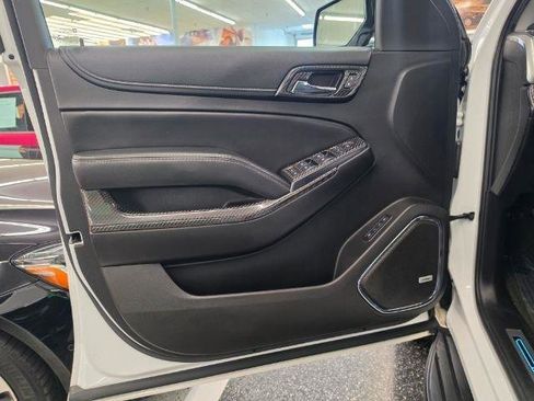Used 2018 Chevrolet Tahoe Premier AWD/4WD image 24