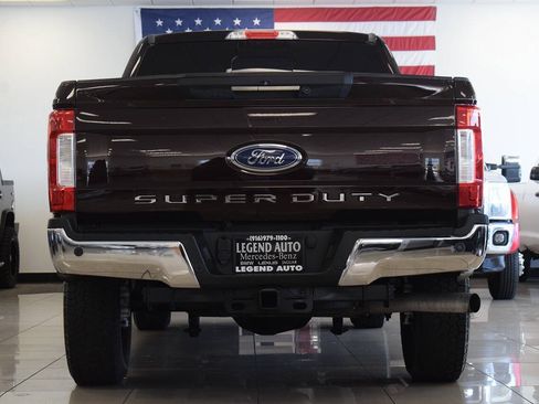Used 2018 Ford F250 Lariat w/ Lariat Ultimate Package RWD image 6