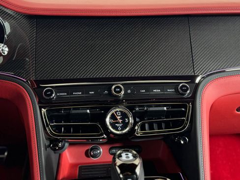 New 2025 Bentley Flying Spur Plug-In Hybrid image 25