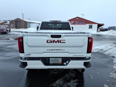 Used 2024 GMC Sierra 3500 Denali image 5