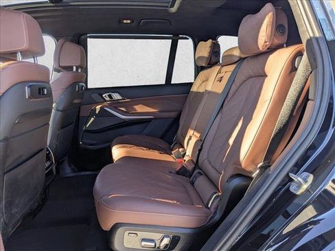 Certified 2023 BMW X7 xDrive40i w/ M Sport Package image 12