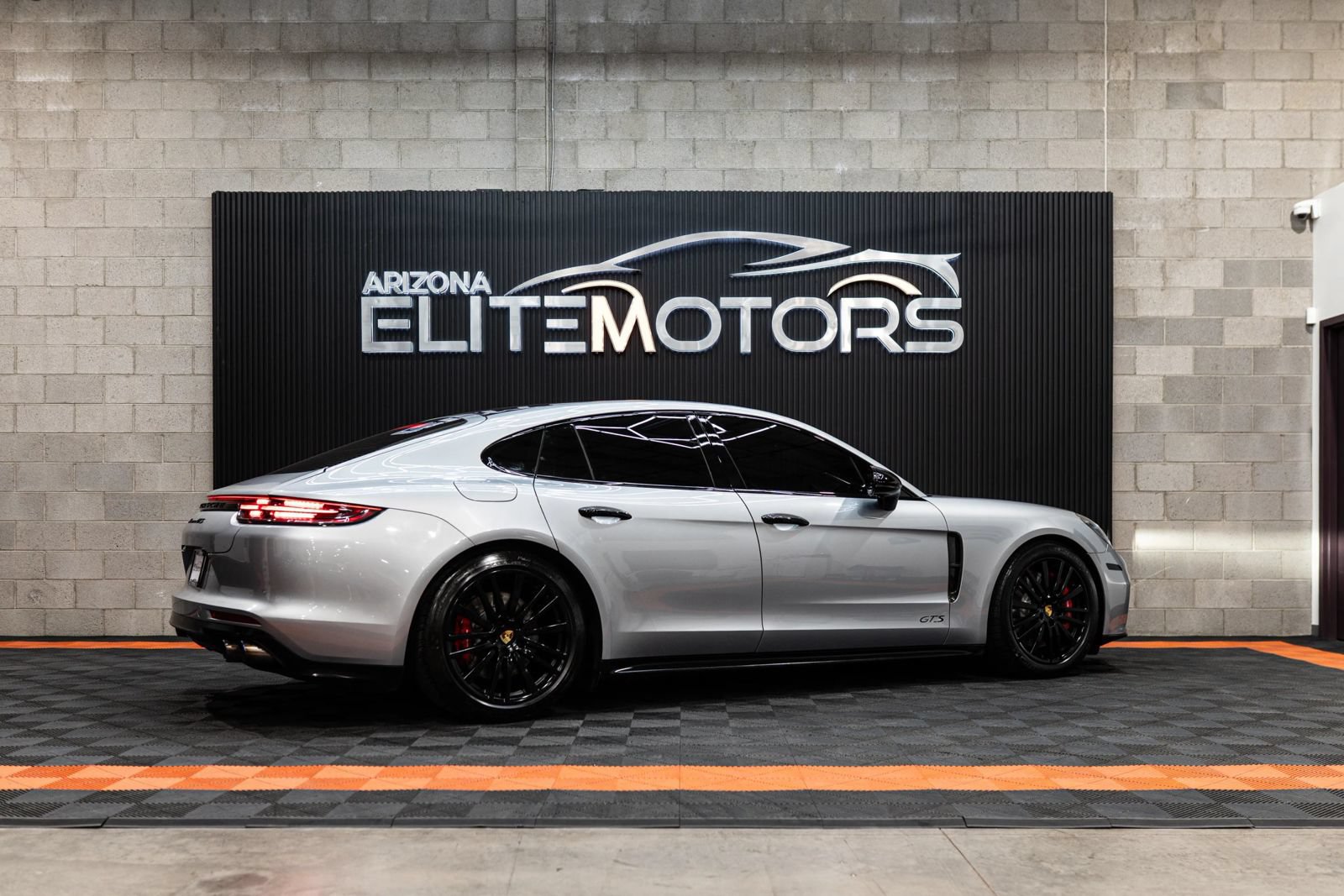 Used 2019 Porsche Panamera GTS w/ Premium Package Plus AWD/4WD image 12