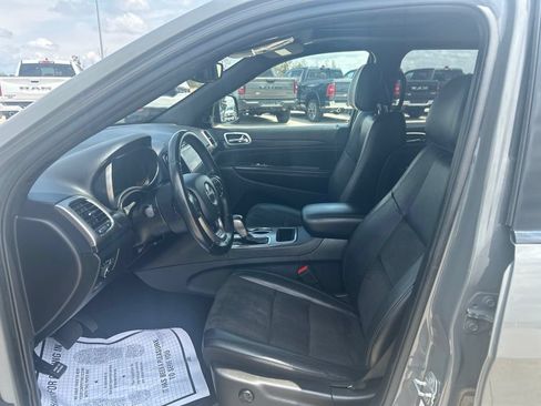 Used 2020 Jeep Grand Cherokee Altitude AWD/4WD image 10
