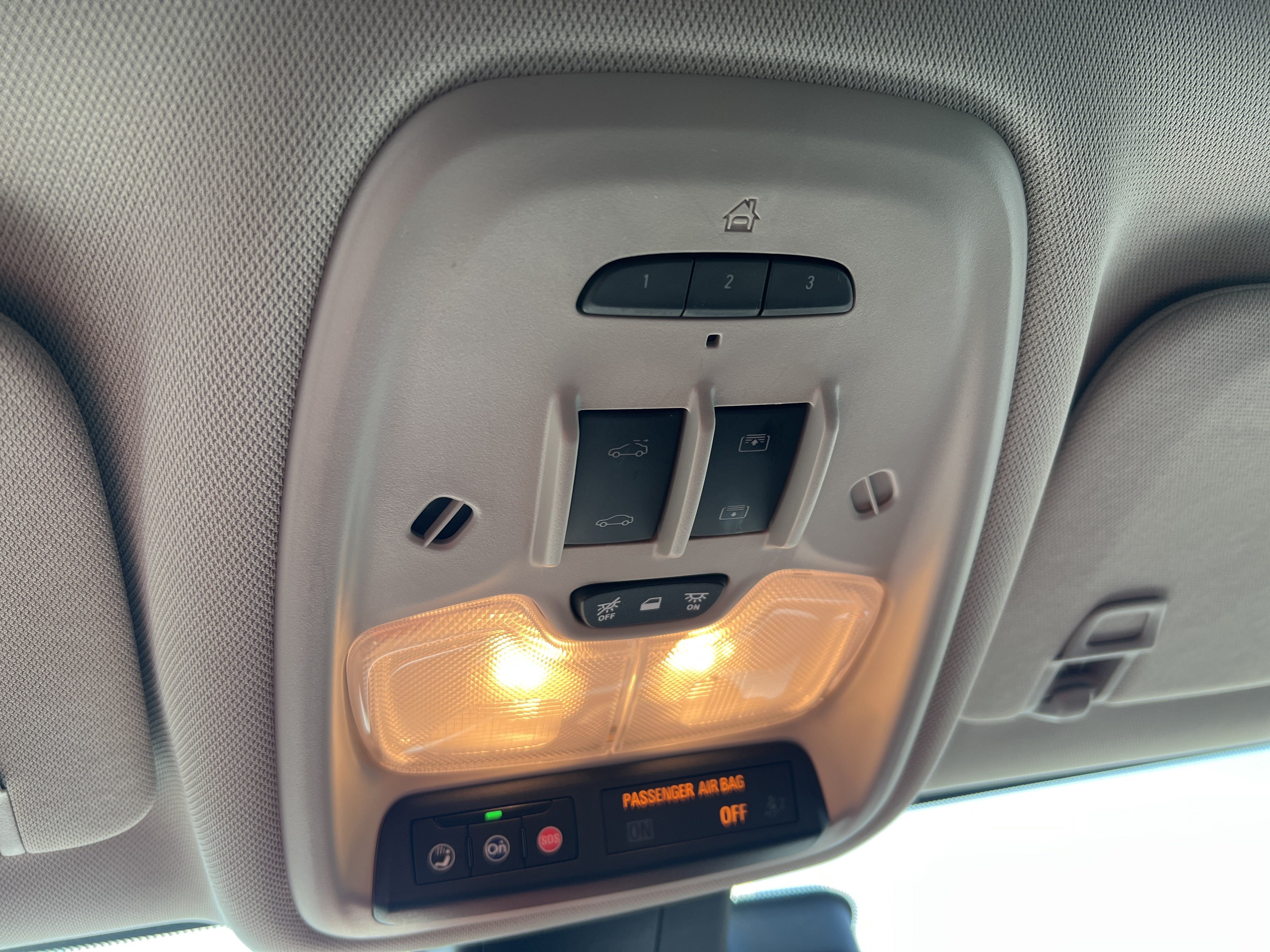Used 2023 Buick Encore GX Essence w/ Experience Buick Package FWD image 24