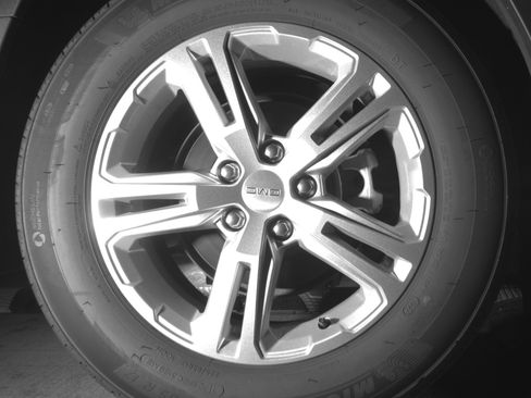 Used 2024 GMC Terrain SLE image 15