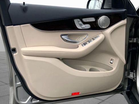 Certified 2021 Mercedes-Benz GLC 300 image 21