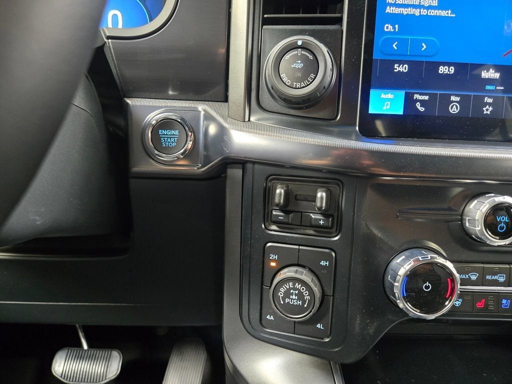 Used 2025 Ford F150 Lariat w/ Equipment Group 501A Mid AWD/4WD image 27