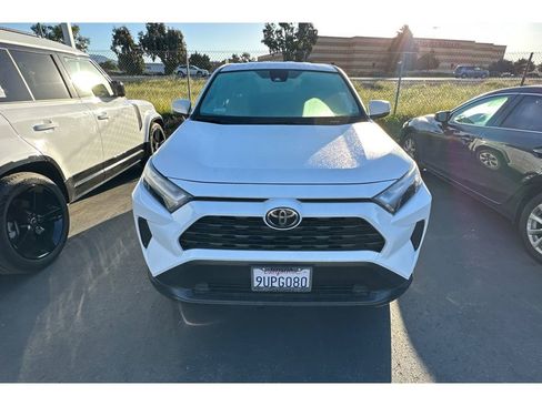 Used 2025 Toyota RAV4 LE image 5