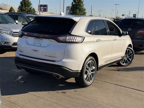 Used 2017 Ford Edge Titanium w/ Equipment Group 301A image 5