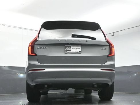 Used 2026 Volvo XC90 B6 Plus w/ Protection Package Premier AWD/4WD image 38