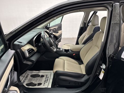 Used 2023 Subaru Outback Limited AWD/4WD image 17