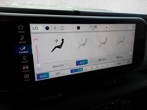Used 2024 Jeep Wrangler Unlimited w/ Technology Group AWD/4WD image 14