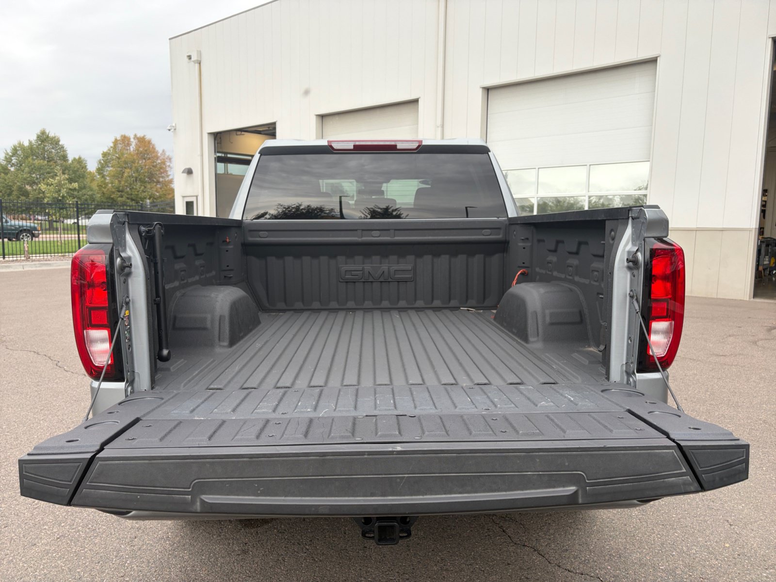 Used 2025 GMC Sierra 1500 Elevation AWD/4WD image 28