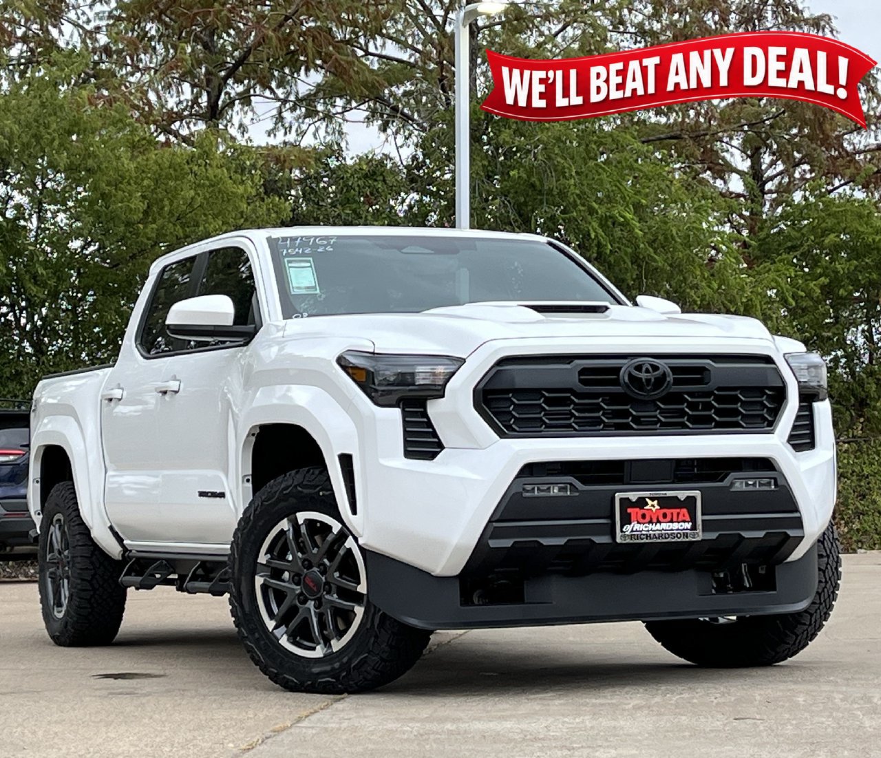Used 2026 Toyota Tacoma TRD Sport AWD/4WD image 2