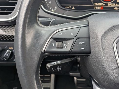 Used 2019 Audi SQ5 Premium Plus w/ Premium Plus Package image 34
