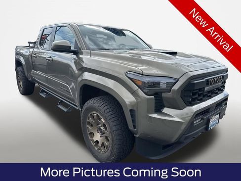 Used 2024 Toyota Tacoma TRD Sport AWD/4WD image 1