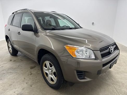 Used 2012 Toyota RAV4 4WD w/ Value Pkg image 3