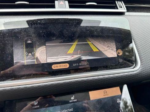 Used 2021 Land Rover Range Rover Velar S AWD/4WD image 13
