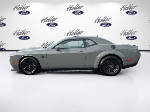 Used 2023 Dodge Challenger SRT Hellcat Redeye RWD image 5