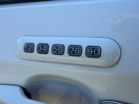 Used 2013 Ford Edge SEL FWD image 19