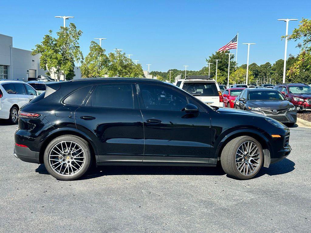 Used 2022 Porsche Cayenne S AWD/4WD image 5