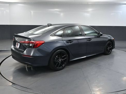 Used 2023 Honda Civic Sport image 5