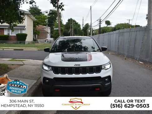 Used 2025 Jeep Compass Limited AWD/4WD image 3