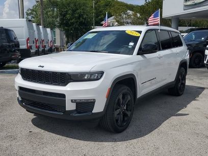 Certified 2023 Jeep Grand Cherokee L Limited w/ Black Appearance Package
