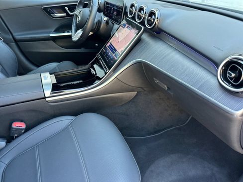 Used 2025 Mercedes-Benz C 300 Sedan image 17