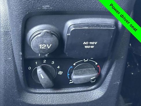 Used 2023 Ford Transit Connect XLT image 24