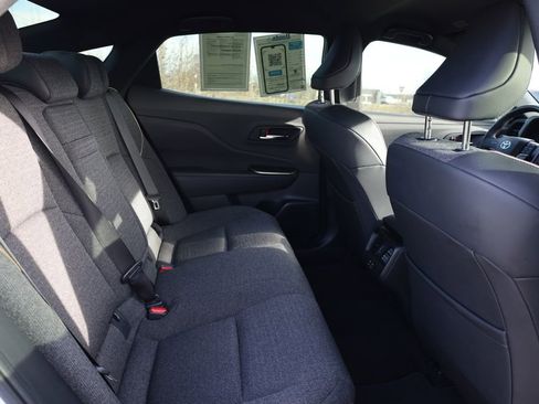 Used 2023 Toyota Crown XLE image 37