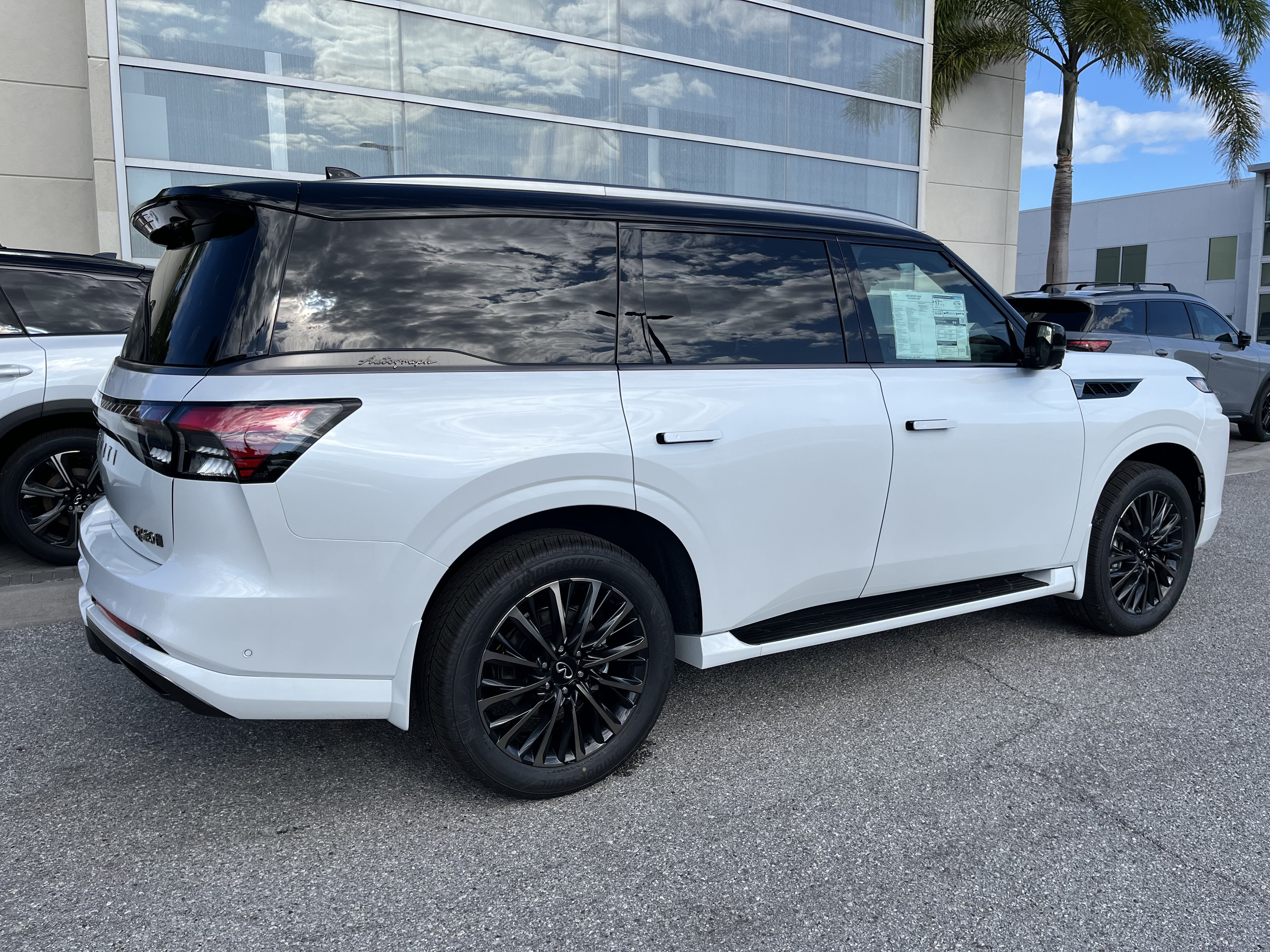 New 2026 INFINITI QX80 Autograph w/ Premium Cargo Package AWD/4WD image 6