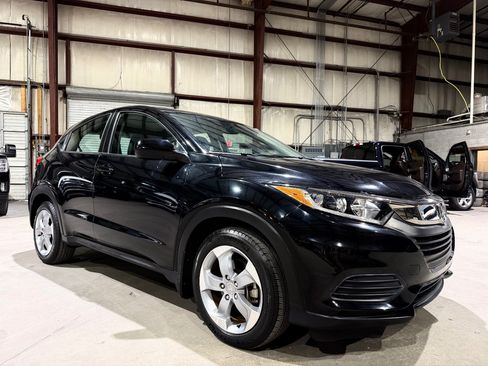 Used 2022 Honda HR-V LX image 10